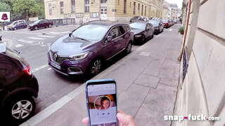 Flora Milano: Melys myfyriwr gyda sbectol wrth ei bodd yn sugno a theithio ceiliog! Snap-fuck.com