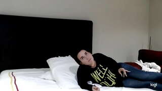 Vaig donar-li lechita mentre que un altre es foti