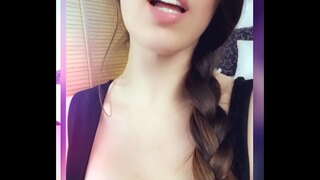 Видеоклипы мастурбирующих, примеряющих кием-салым һәм обнаженных февраленнән 2020 елга